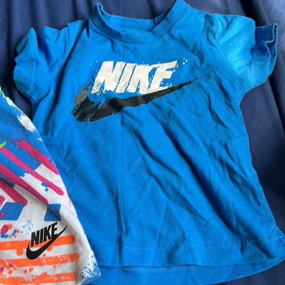 Nike set - Picture 3 of 3